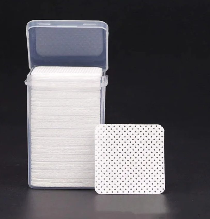 200 pcs White Non-Woven Lint-Free Nail Wipes in Plastic Dispenser Box